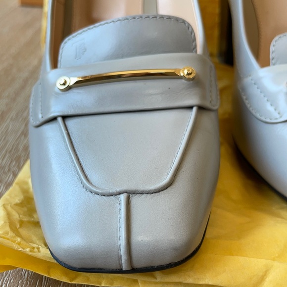 Tod’s Women’s Leather Gray Block Black Heel Size 38 - Picture 4 of 14